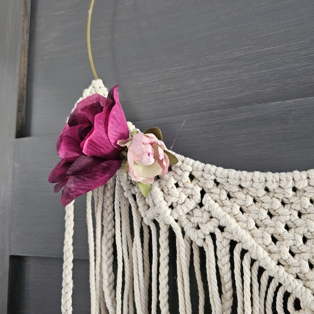 Boho Macrame floral wreath wall tapestry - Picture 4 of 7